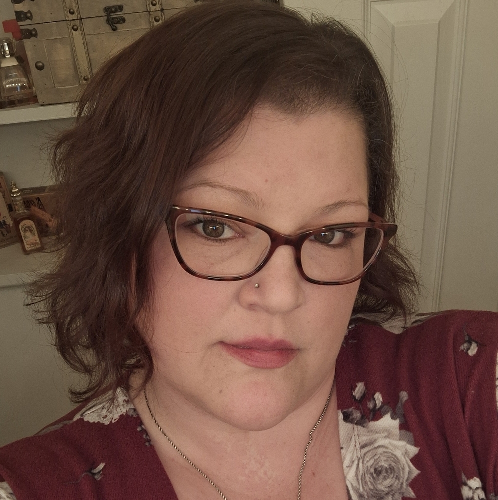 Meet your Posher, Jillian